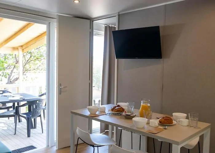 Camping Le Damier Pianottoli-Caldarello (Corsica)