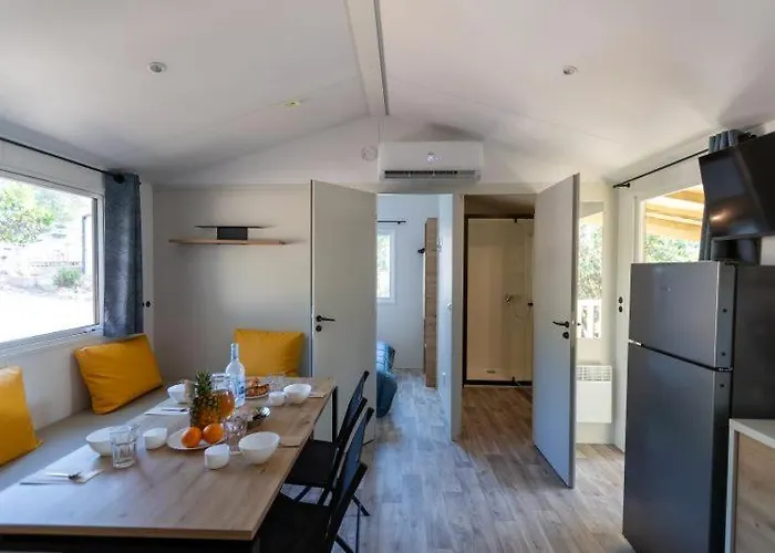 Le Damier Camping Pianottoli-Caldarello (Corsica)