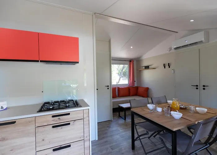 Le Damier Kamp alanı