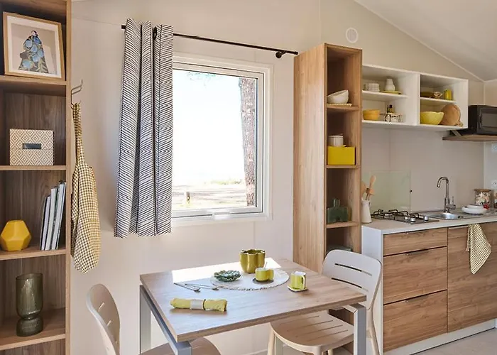 Le Damier Kamp alanı